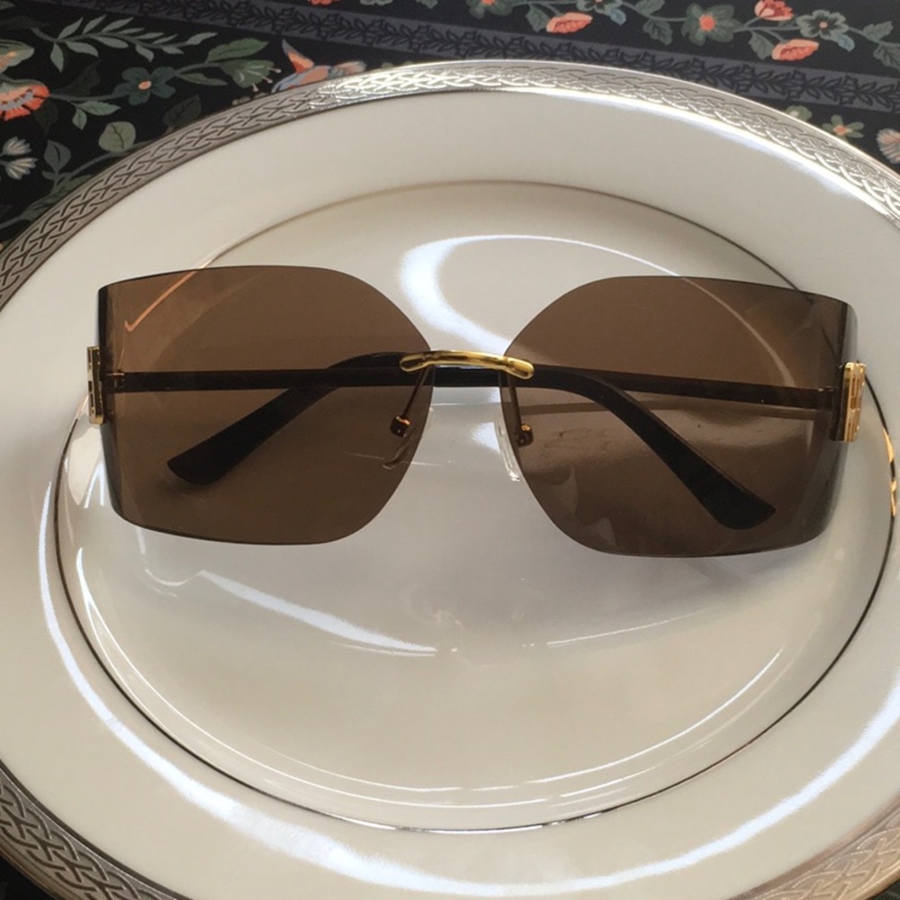 Designer Dupe Sunglasses Rimless Frame - Picture 3 of 5